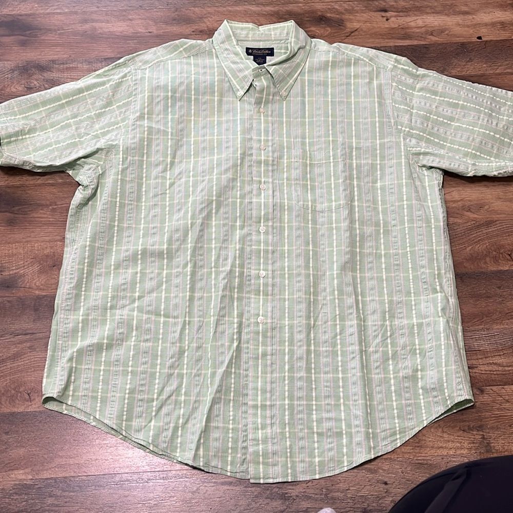 Brooks Brothers short sleeve button down shirt size XXL